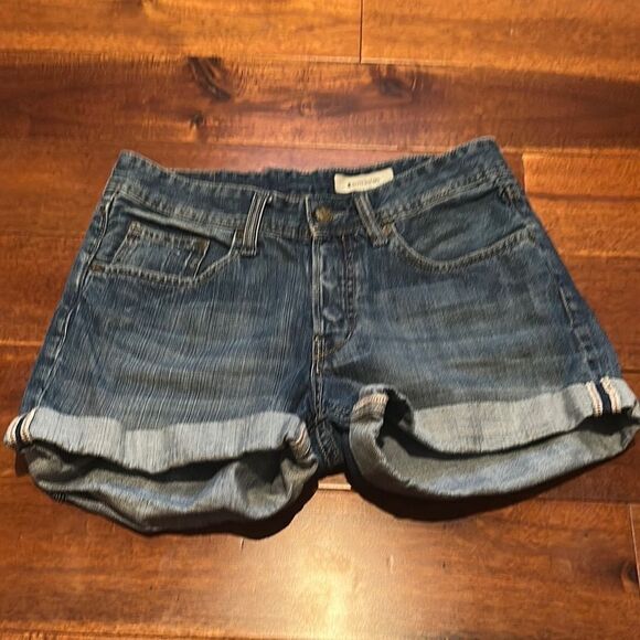H&M Blue Jean Shorts Cuffed Hem Size 6 - Picture 1 of 7